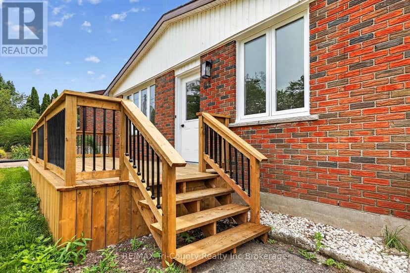 61 Airey Avenue — photo 11 of 35