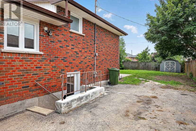 61 Airey Avenue — photo 4 of 35