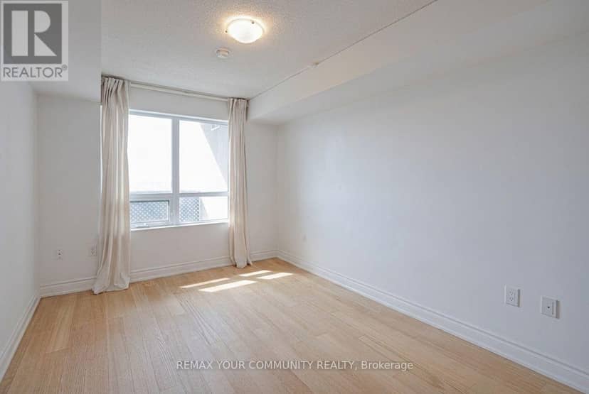 909 - 1346 Danforth Road E — photo 6 of 21