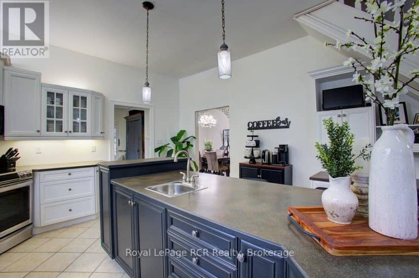116 Walton Street — photo 17 of 37
