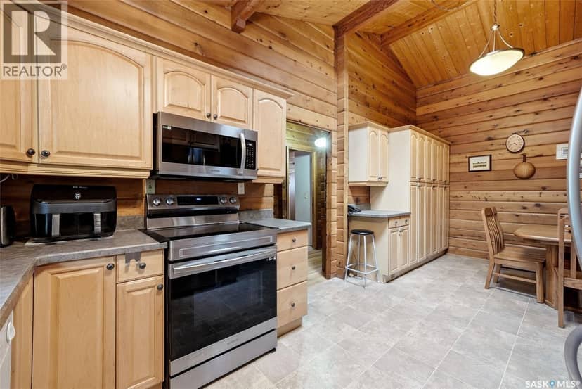 1202 Catley BAY N — photo 10 of 37