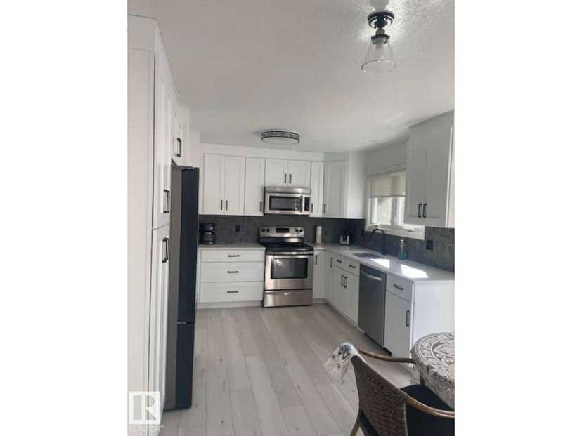 1929 65 ST NW — photo 10 of 21