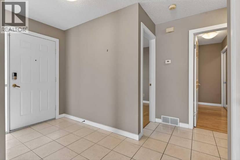 96 Norquay Heights NW — photo 19 of 40