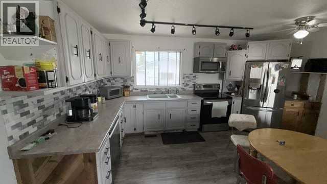 4804 47 Avenue, Grimshaw, photo 7