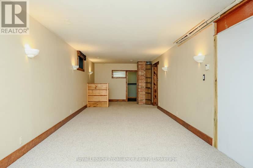 10 Hobbs Road — photo 34 of 40
