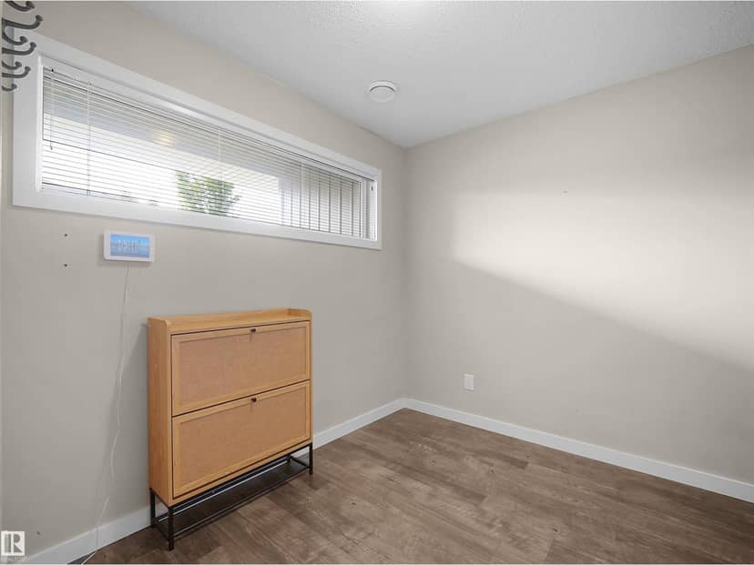 3346 15A AV NW — photo 11 of 40