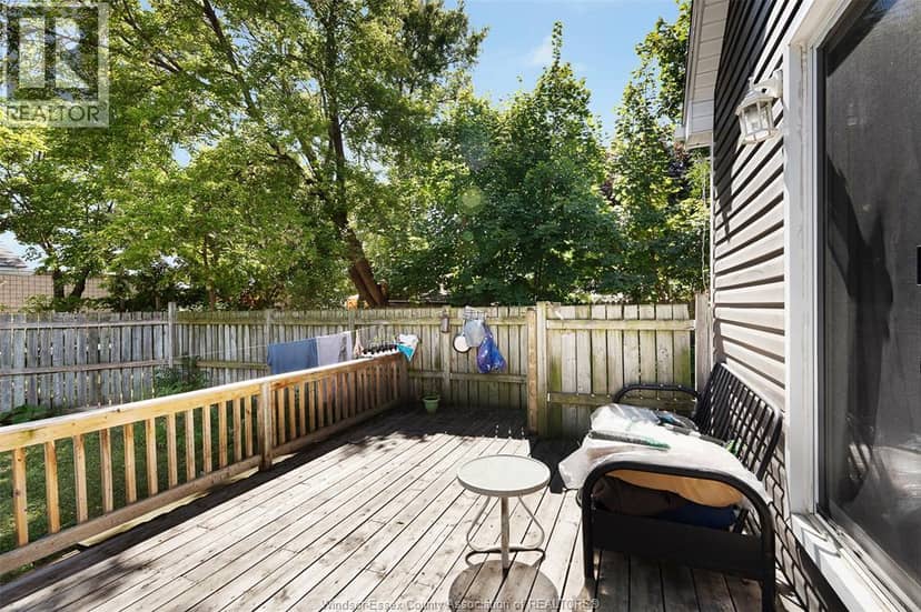 768 McKay — photo 11 of 33