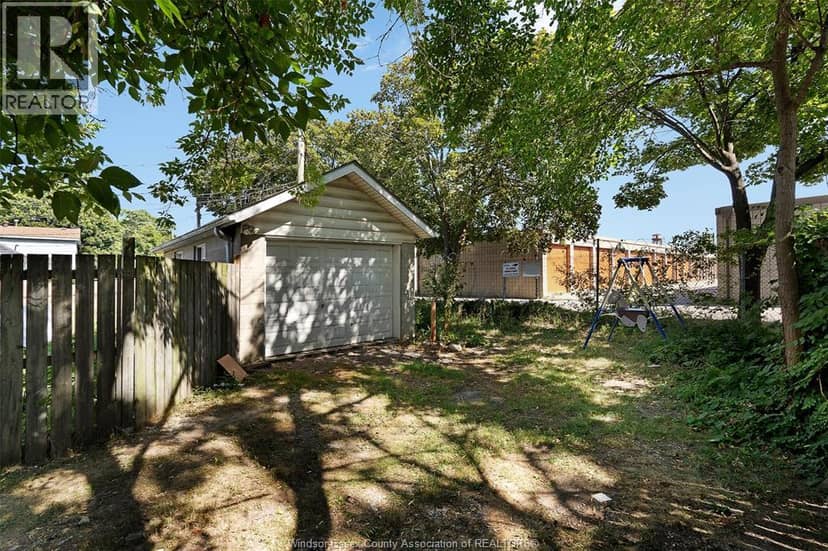 768 McKay — photo 7 of 33
