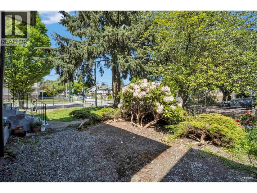 3006 E 27TH AVENUE, Vancouver, photo 3