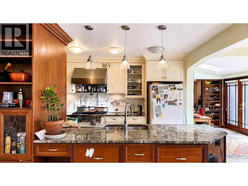 624 W 30TH AVENUE, Vancouver