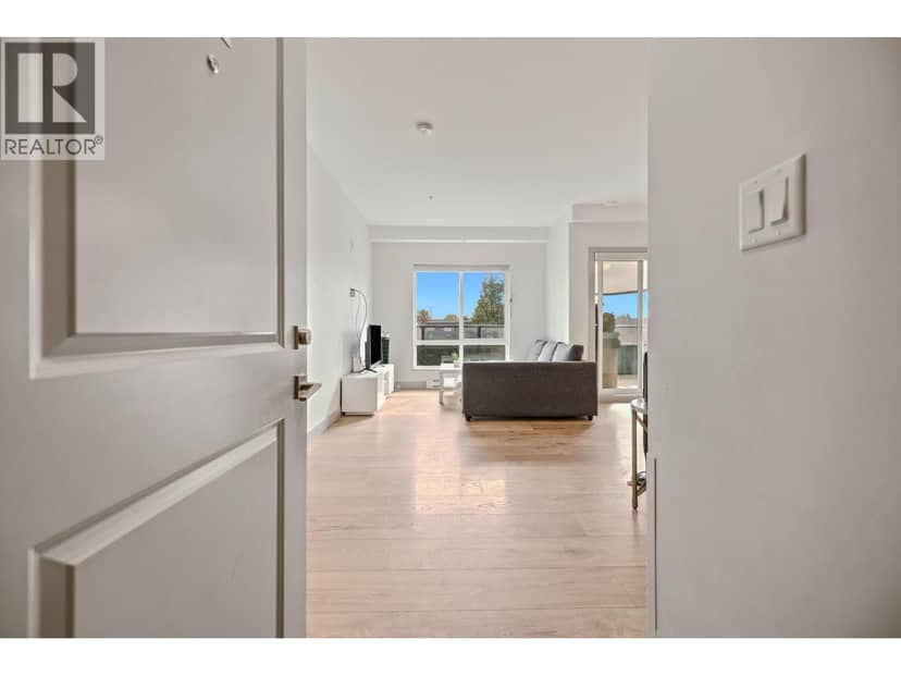 211 6968 ROYAL OAK AVENUE, Burnaby, photo 3