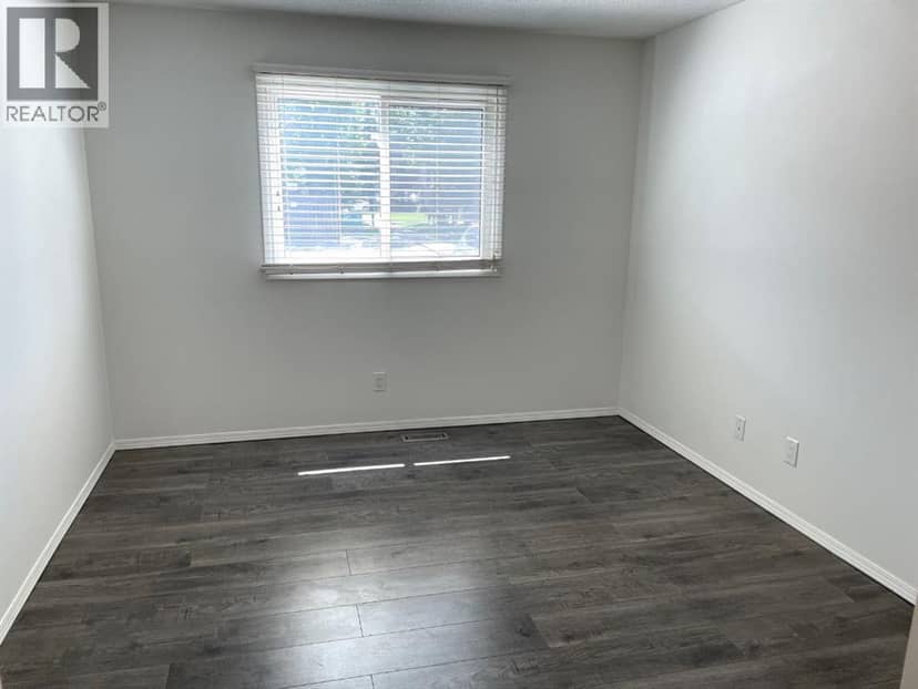81 Cedar Springs Gardens SW — photo 14 of 23