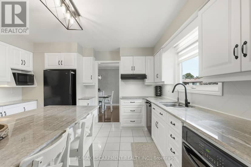 10 Acacia Street — photo 14 of 40