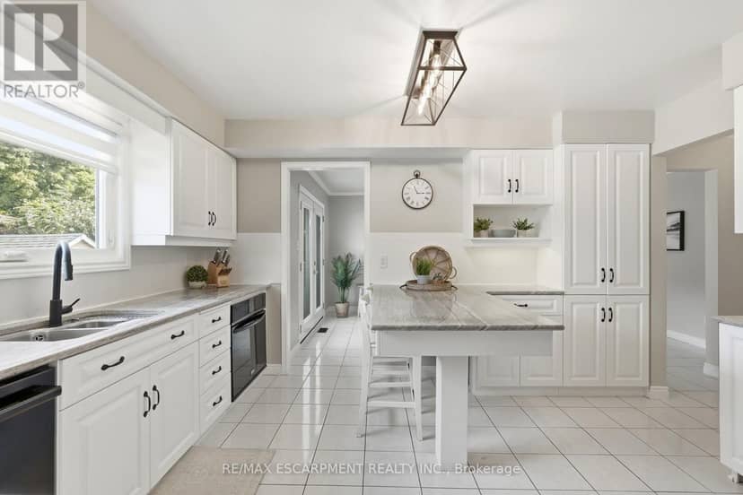 10 Acacia Street — photo 15 of 40