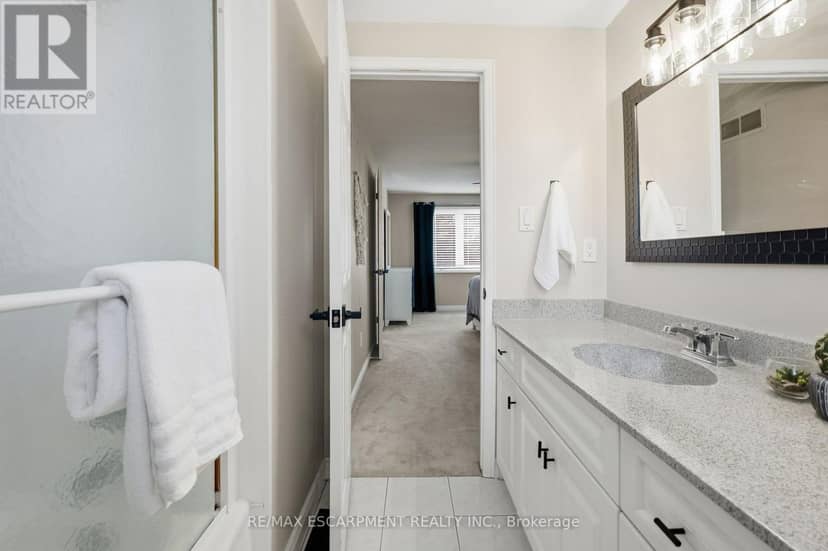 10 Acacia Street — photo 36 of 40