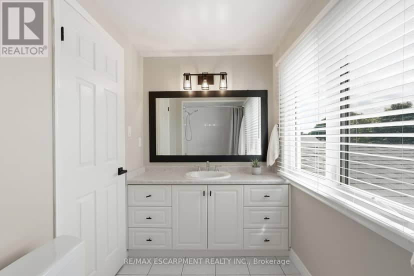 10 Acacia Street — photo 32 of 40