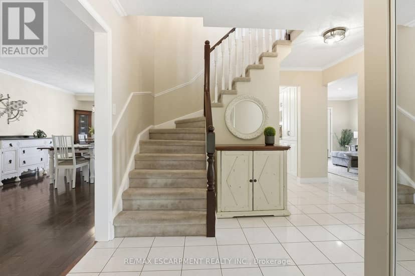10 Acacia Street — photo 5 of 40