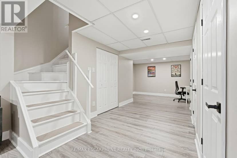 10 Acacia Street — photo 39 of 40