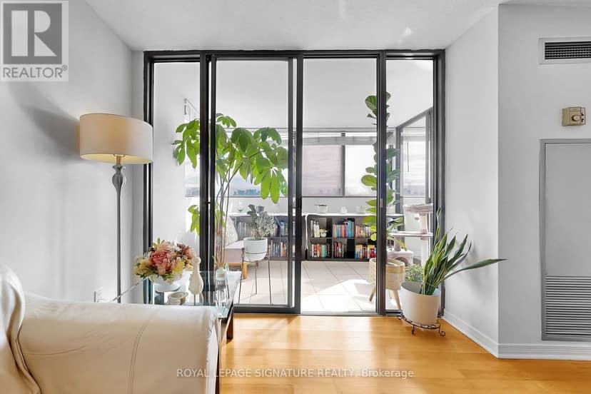 902 - 133 Torresdale Avenue — photo 18 of 25
