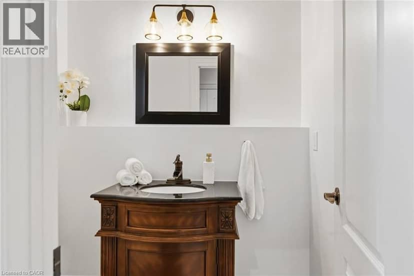 1063 GREENOAKS Drive — photo 16 of 40