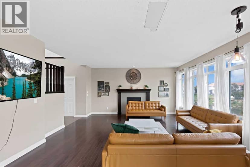 146 Canoe Crescent SW, Airdrie, photo 4