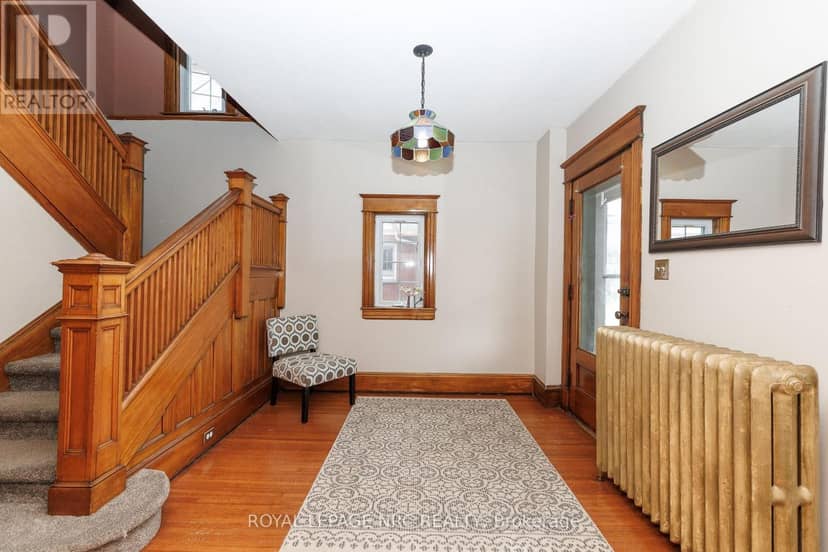 44 Phipps Street — photo 13 of 40