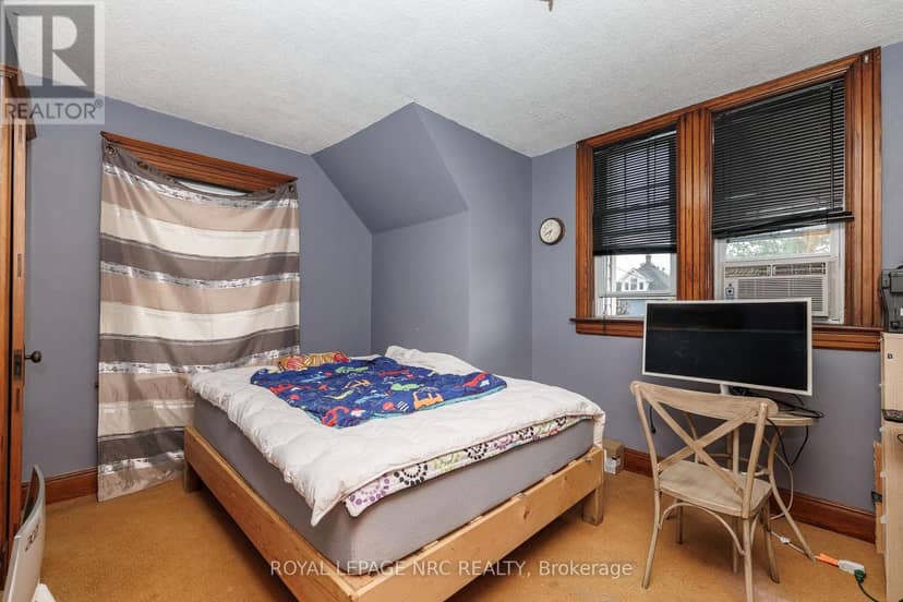 44 Phipps Street — photo 25 of 40