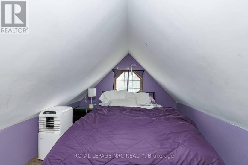 44 Phipps Street — photo 31 of 40