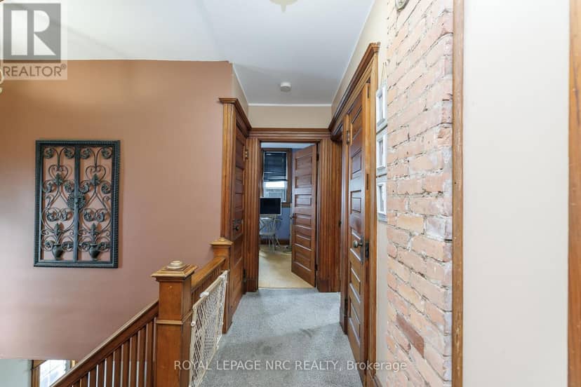44 Phipps Street — photo 33 of 40