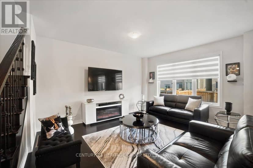 100 Mondial Crescent E — photo 15 of 39