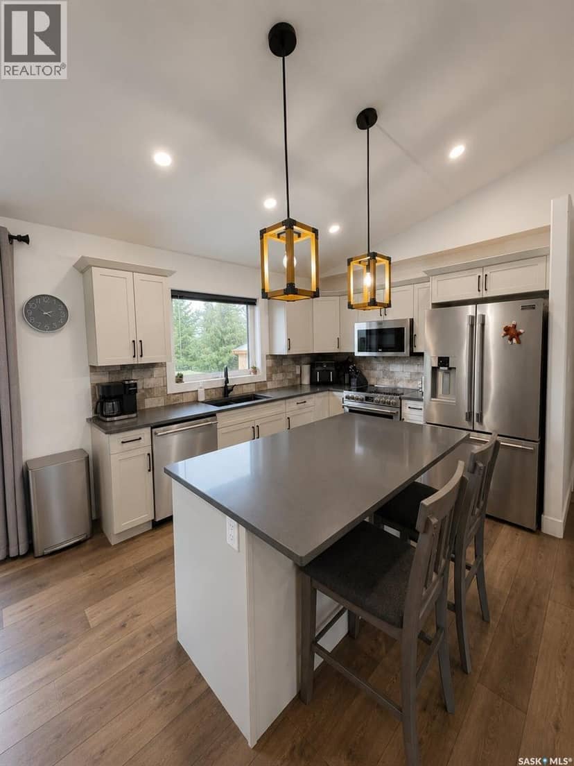 218 Kestrel COURT — photo 2 of 32