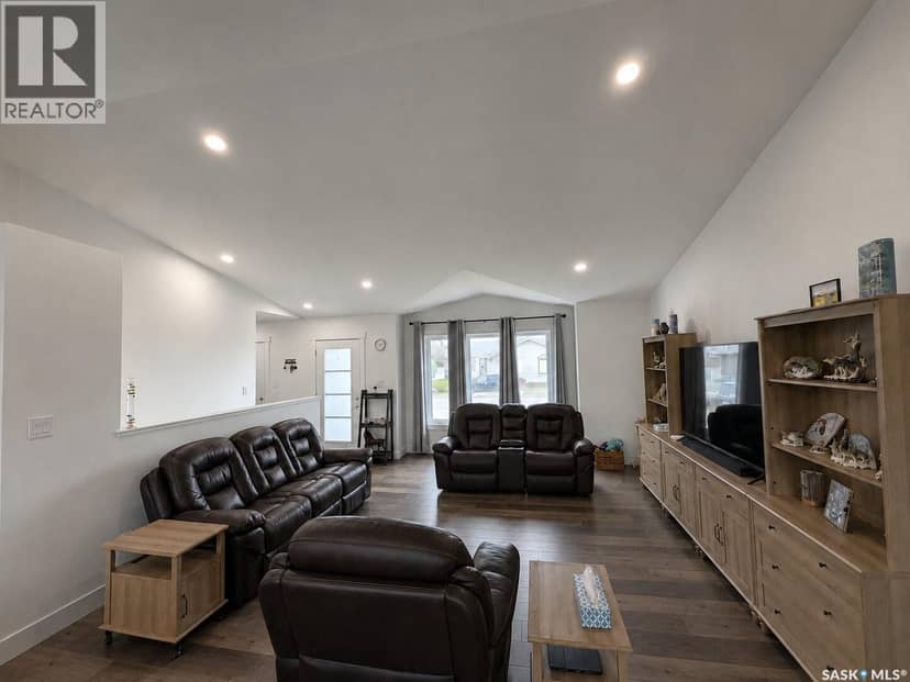 218 Kestrel COURT — photo 6 of 32