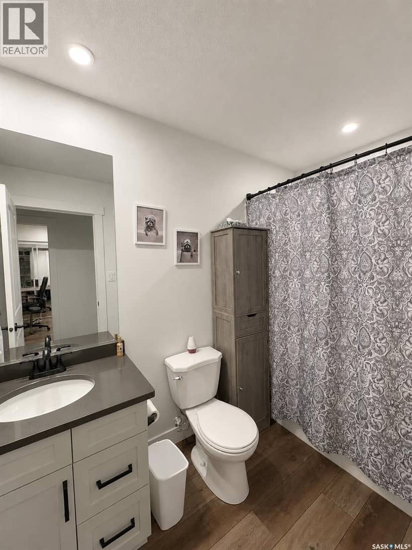218 Kestrel COURT — photo 8 of 32
