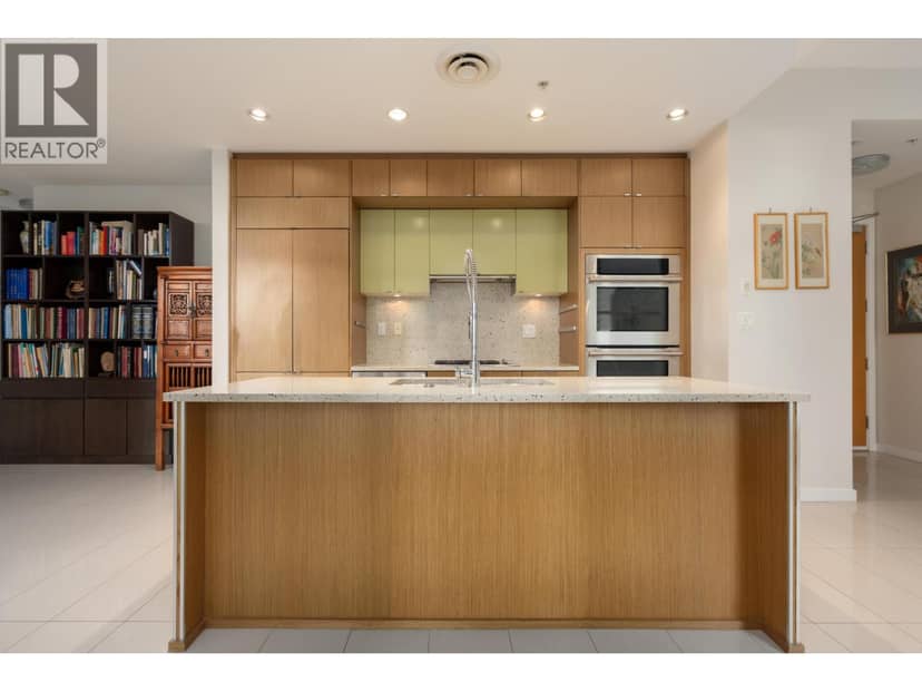1404 1205 HOWE STREET, Vancouver, photo 2