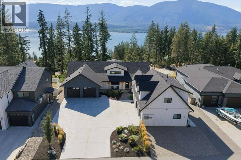 3820 20 Street NE Unit# 8, Salmon Arm