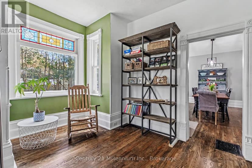 16 Peter Street — photo 15 of 40