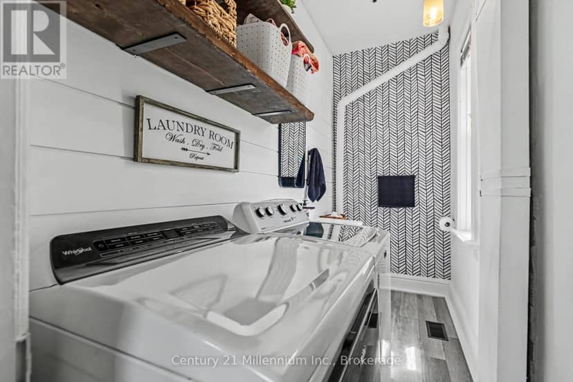 16 Peter Street — photo 24 of 40