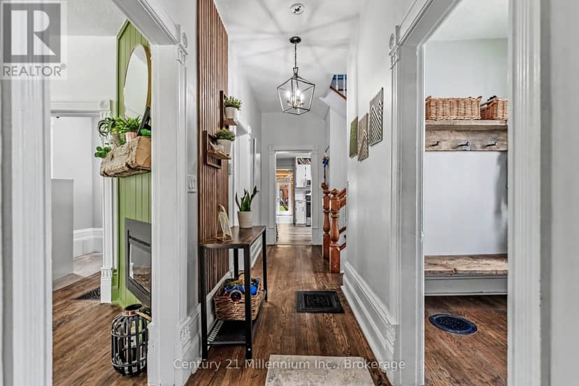 16 Peter Street — photo 9 of 40