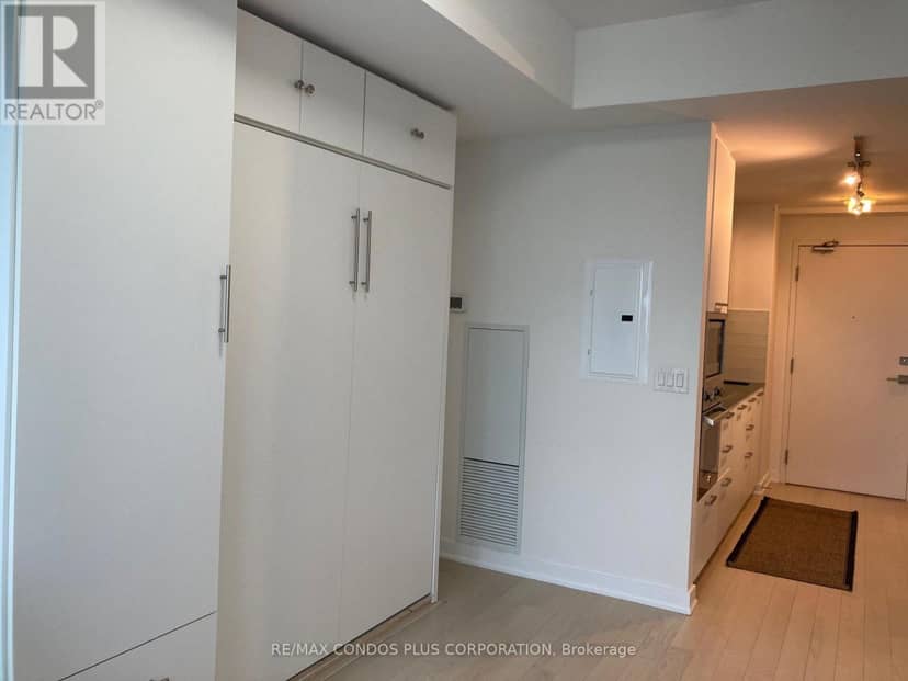 5102 - 14 York Street — photo 10 of 15