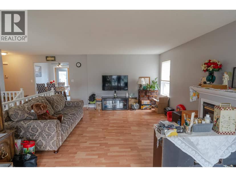 8720 117 AVENUE, Fort St. John, photo 3