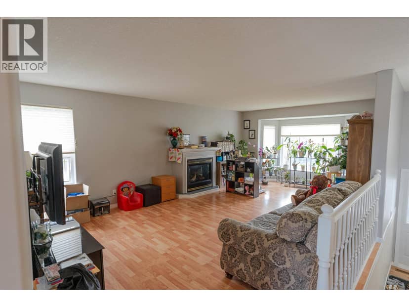 8720 117 AVENUE, Fort St. John, photo 4
