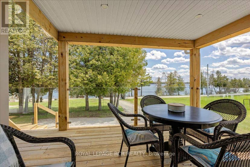 1093 North Bay Drive — photo 2 of 35