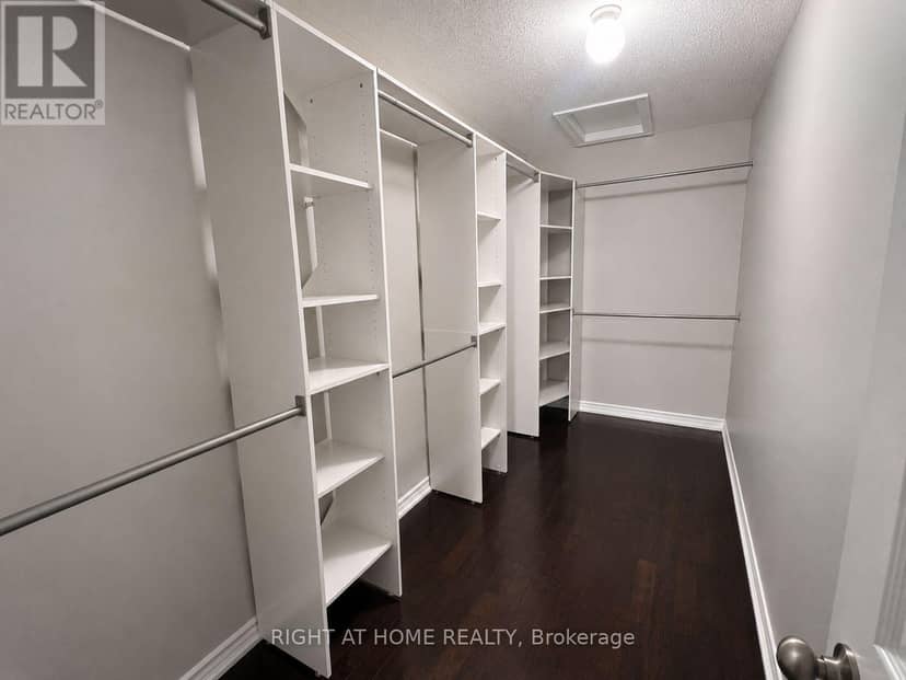 60 Zachary Place N — photo 12 of 23