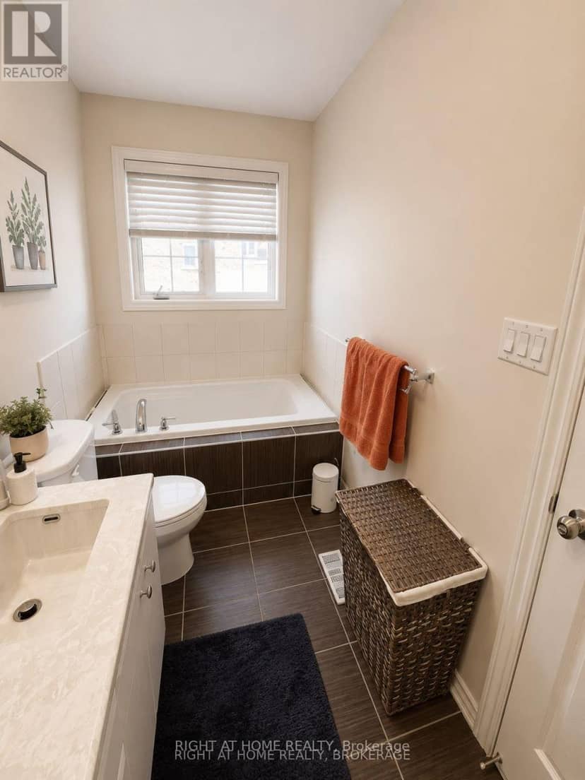 60 Zachary Place N — photo 13 of 23