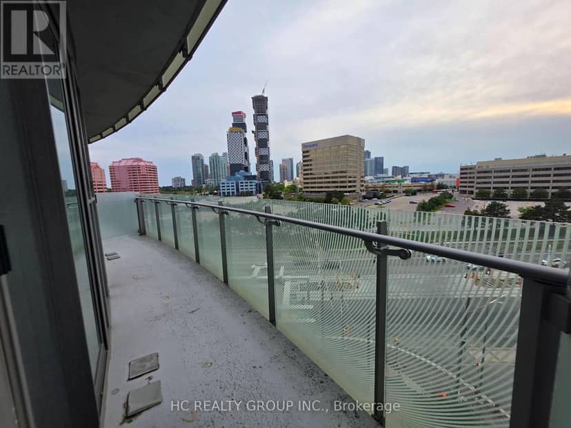 709 - 50 Absolute Avenue — photo 16 of 23