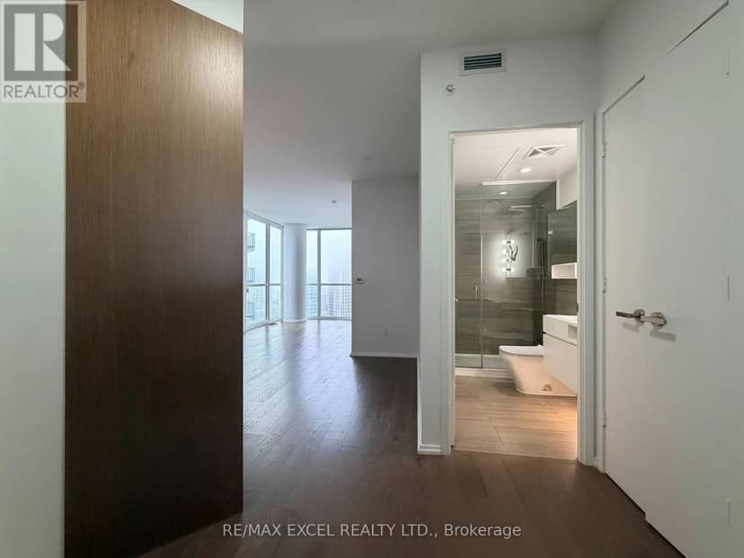 4606 - 45 Charles Street E — photo 11 of 39