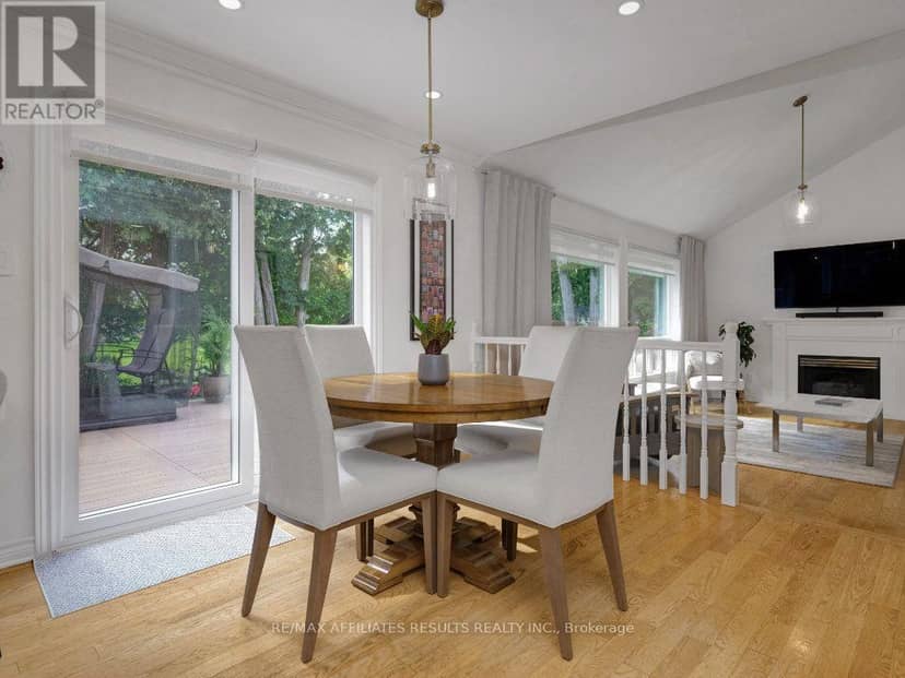 39 Kyle Avenue — photo 13 of 38