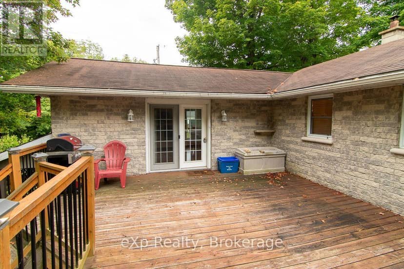92 Parkside Avenue — photo 5 of 31