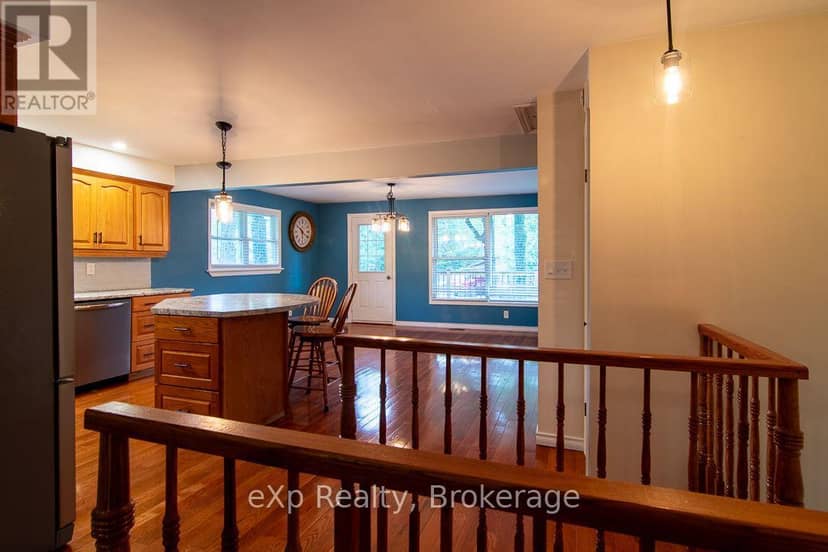 92 Parkside Avenue — photo 9 of 31
