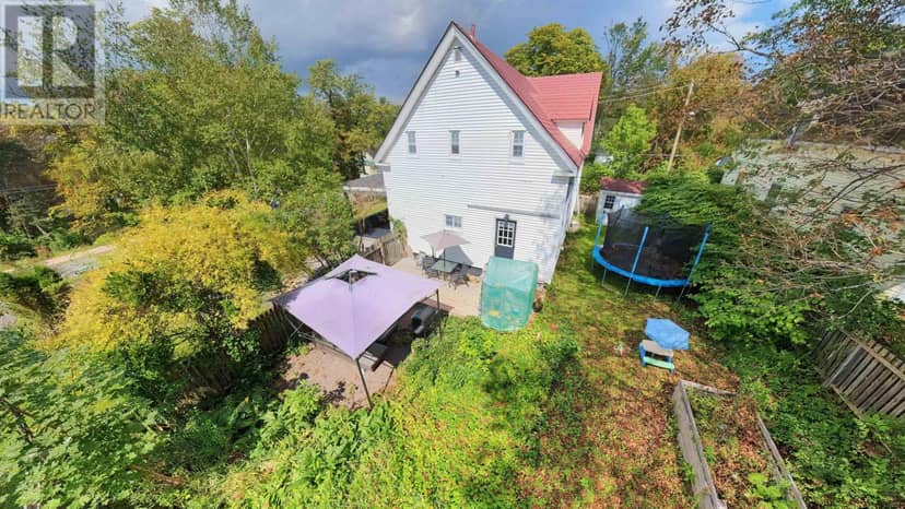 92 MacKay Street — photo 30 of 30